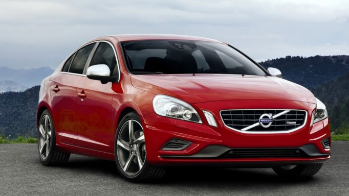 Камеры заднего вида для автомобилей Volvo S60 Камеры заднего вида для автомобилей Volvo S60